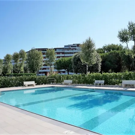 Cosy With Shared Pool *