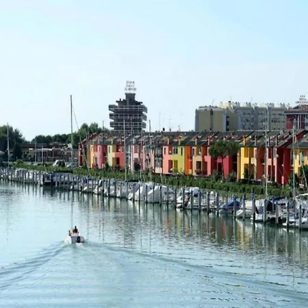 Apartment Cosy With Shared Pool Porto Santa Margherita di Caorle